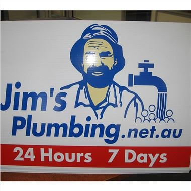 Bảng hiệu bằng nhựa